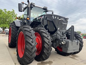 2020 Fendt 933 VarioTractor - Product Image 4