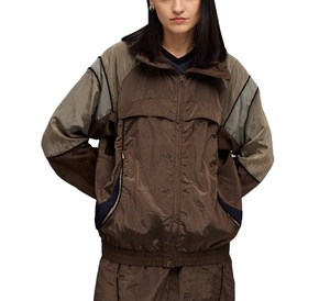 2025 personnalisé femmes respirant coupe-vent veste grande taille été vêtements de plein air avec passepoil capuche coupe-vent tissé tissu - Product Image 1