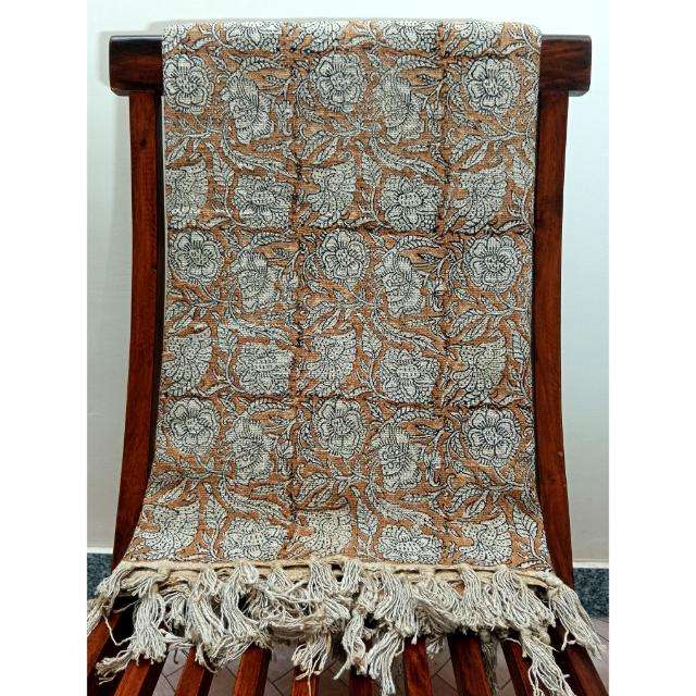 สีน้ำตาล