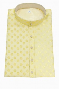 Brocart vert menthe Kurta pour hommes Vêtements ethniques traditionnels pour mariages Festivals Broderie traditionnelle droite Kurta dorée - Product Image 2