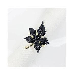 Rond de serviette en métal d'excellente conception pour décorations de table à manger d'hôtel design de feuilles décor de table de noël de dîner de fête - Product Image 1