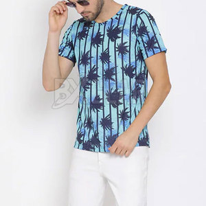 Camiseta cómoda para hombre con estampado de sublimación Diseño de estilo callejero de manga corta para uso diario de verano - Product Image 4
