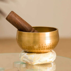 Venta caliente Nueva llegada Metal Latón Sonido Cuenco Mejor Calidad Martillado Diseño Meditación Yoga Terapia Canto Personalizado - Product Image 1