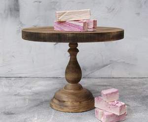 Soporte para Pastel de Madera Minimalista con Acabado Liso, Apto para Cocinas Modernas - Product Image 6