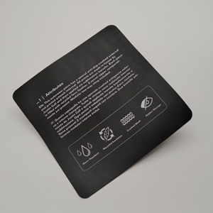 Étiquette imprimée en TPU écologique personnalisée Étiquette d'entretien en caoutchouc Résistance à l'eau Étiquette d'information lavable durable - Product Image 3