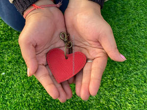 Nueva llegada reciclado Multi cuero llavero elegante llavero único encanto barato bajas tasas llaveros - Product Image 2