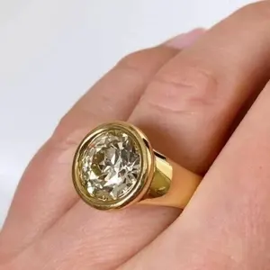 Anillo de Compromiso de Moissanita de Corte Redondo de 4 Quilates para Mujer, Plata de Ley 925 Chapada en Oro Rosa para Regalo de Boda, Aniversario o Fiesta - Product Image 3