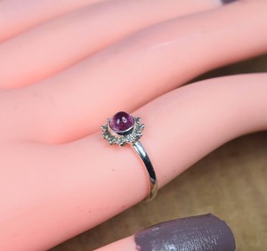 Bague classique faite main par un designer en argent sterling 925, sertie d'une magnifique tourmaline rose véritable de 6 mm, pour femme, idéale pour les fêtes - Product Image 4