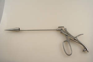 Renix International Juego de instrumentos de ligadura de hemorroides Barron de acero inoxidable Fuente de alimentación manual Instrumentos quirúrgicos básicos - Product Image 3