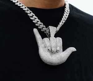 Personnaliser accrocher main lâche pose Moissanite taille ronde diamant pendentif en argent 925 avec plaqué or bijoux fins pour cadeau de fête - Product Image 6