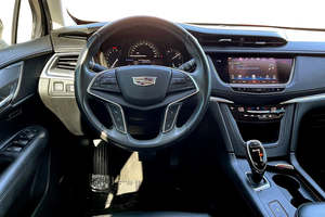 Cadillac XT5 Luxury FWD 2017 con Asientos de Cuero, Techo Panorámico, Automático, 6.1-8L - Product Image 4