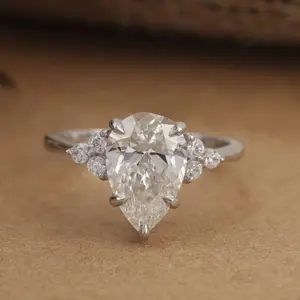 लैब में उगाई हुई हीरे की शादी की अंगूठी लैब में उगाई गई हीरे के गहने 18k रिंग लैब