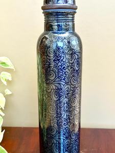 Bouteille d'eau en cuivre, finition élégante, légère, durable, écologique, logo personnalisé, tendance, vente en gros, faible MOQ, approvisionnement pour - Product Image 2