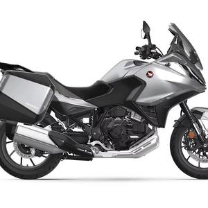 Nouvelle moto tout-terrain Honda NT1100 DCT 2025, prête à être expédiée - Product Image 1
