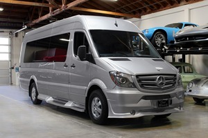 NUEVO MODELO USADO: Mercedes-Benz Sprinter 2500 Luxury Van Conversión 2014, 3. 0 Litros Turbodiésel V6 - Product Image 3