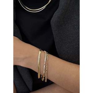 Pulsera Claire de Cadena Trenzada Chapada en Oro y Rodio de 18K con Dijes de Estilo Religioso con Diamantes, Ideal para Regalo - Product Image 4