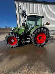Tracteur Fendt 512 VARIO 2020 : Machine agricole haute performance avec puissance hydraulique avancée - Product Image 3