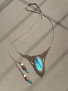 Collier en macramé vintage fait à la main avec pierre de lune de renouvellement Perles de 25 à 30 mm Pendentif en pierre précieuse sur chaîne à maillons Cadeau de mariage - Product Image 3