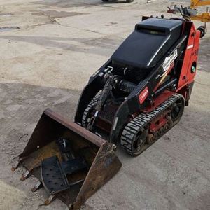 รถตักล้อยางขนาดเล็ก Toro TX525 พร้อมบุ้งกี๋ สำหรับงานก่อสร้างในฟาร์ม - Product Image 2