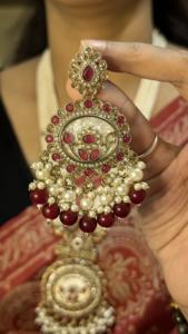 Vente en gros Ensemble de bijoux de mariage plaqué rhodium pour femmes de luxe Boucles d'oreilles bijoux en cuivre Long Temple Fournitures de bijoux de mode - Product Image 3