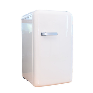 Mini réfrigérateur <span class=keywords><strong>rouge</strong></span> moderne 45L pour la cuisine à domicile Compresseur électrique de style rétro pour cosmétiques Maquillage UK AU Type de prise Utilisé État - Product Image 4