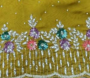 Costumes indiens de créateur modernes non cousus brodés à la main pour femmes pour les fêtes de style traditionnel - Product Image 2