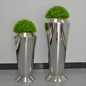 Macetero Metálico Alto para Sala de Estar, Hogar, Hotel, Oficina, Decoración de Interiores, Diseño Moderno y Minimalista, Estilo Contemporáneo XL - Product Image 3