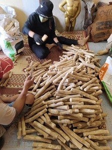 ของเล่นเคี้ยวไม้ธรรมชาติที่ทนทานสำหรับสัตว์เลี้ยงปลอดภัยปลอดสารพิษและทนทานเหมาะสำหรับสุนัขและแมวเพื่อส่งเสริมสุขภาพฟัน - Product Image 4