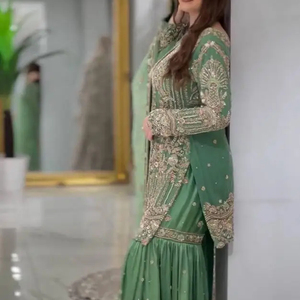 Choli exclusif fantaisie lourd imprimé en georgette avec un style complet Sarara et un volant Dupatta de qualité supérieure au prix de gros - Product Image 1