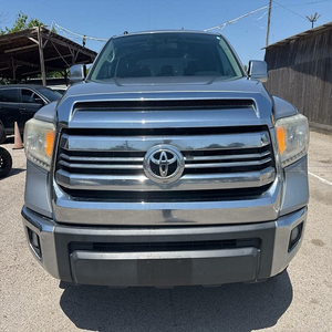 รถยนต์มือสองราคาประหยัด พวงมาลัยซ้าย/ขวา ปี 2016 โตโยต้า ทุนดรา SR5 ครูว์แม็กซ์ 4.6 ลิตร - Product Image 5