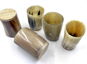 Verre à corne à boire haut de gamme fait à la main avec artisanat traditionnel pour les collectionneurs exigeants à un prix abordable par - Product Image 5