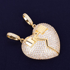 Personalizado en forma de corazón Moissanite Diamond 925 Starling Silver Two Tone Hip Hop Iced Out Colgante para novia - Product Image 4