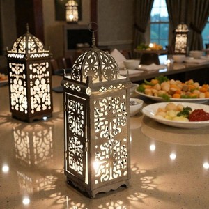 Juego de Faroles Marroquíes de Metal Hechos a Mano, Diseño Elegante de Calado, Brillo Cálido Ambiental, Perfecto para Decoración de Ramadán, Hogar y Regalos - Product Image 2