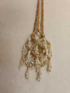 เครื่องประดับผมเจ้าสาวแบบพันดีแบบราชวงศ์ปัญจาบ ประดับด้วยงานปักดิ้นทอง สำหรับงานแต่งงานแบบจักโก้ เมห์นดี ซันเก็ต และงานพารันดี เครื่องประดับแบบดั้งเดิม - Product Image 4