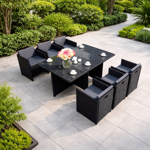 Ensemble de salle à manger en rotin d'extérieur moderne et luxueux, table en verre trempé pour jardin, villa, cour, appartement, hôtel, bord de piscine - Product Image 1