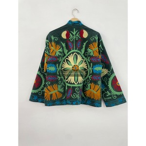 Venta al por mayor de algodón Suzani chaqueta de terciopelo unisex con uzbeko bordado a mano de patrón floral abrigo estilo bohemio Hippies - Product Image 4