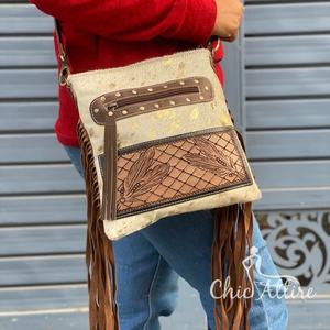 Sac à bandoulière à franges en cuir de vachette métallisé usiné à la main de style occidental Sac à main cartable en cuir véritable de haute qualité pour femmes - Product Image 1