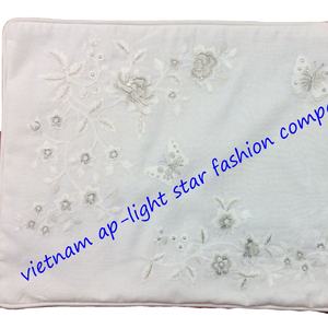 Top VietNam's High-End <b>Lace</b> <b>Tablecloth</b> Yearly Best Seller for Pre-Order Premium Filling Material - Product Image 6