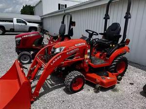 Mini Tractor de Jardín Kubota G261 de 25 Caballos de Fuerza en Venta, Tractor para Conducir, Cortacésped Diésel Inteligente - Product Image 2