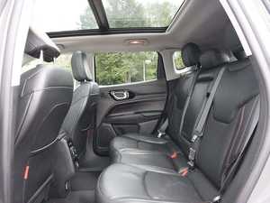 รถจี๊ป คอมพาส ทรอลล์ฮอว์ค ปี 2024 สภาพดีเยี่ยม ล้อแม็กซ์ เบาะหนัง ระบบนำทาง เบาะอุ่น รีโมทสตาร์ท หลังคาพาโนรามา - Product Image 3