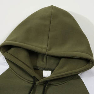 Vêtements décontractés en tissu doux Sweat à capuche pour hommes en haute qualité, respirant et durable. - Product Image 3