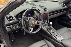 Porsche 718 Boxster 2021 USADO, Volante a la Izquierda/Derecha - Product Image 3