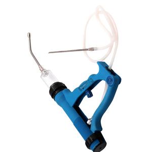 Pistola de secado automático de cuerpo de plástico con agarre en V de alta calidad, instrumentos veterinarios, Drencher automático de ganado - Product Image 3