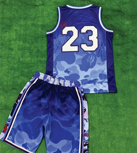 Ensemble d'uniformes de basketball sublimés 2 pièces haut de gamme, motif camouflage bleu ciel, vêtements de sport anti-humidité - Product Image 3