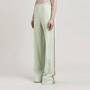 Pantalones acampanados personalizados OEM para mujer, proveedor de ropa deportiva, marcas de moda de fábrica para pedidos a granel, ropa de gimnasio o estilos de calle - Product Image 3