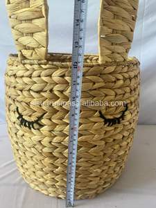 Panier à linge écologique en forme de lapin en jacinthe d'eau Panier de rangement tissé à la main pour la cuisine ou la maison du Vietnam - Product Image 3