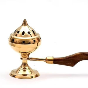 Venta al por mayor de artesanías de metal de lujo de alta calidad mini soportes de varitas de incienso de latón amarillo y soportes para quemadores de incienso a bajo precio - Product Image 1