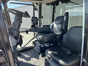 รถแทรกเตอร์ JCBb Fastrac 4220 ปี 2020 สำหรับขาย - Product Image 6