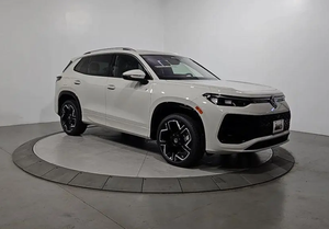 รถยนต์ Volkswagen Tiguan 2.0T SEL R-Line Turbo-Engines ปี 2025 2026 มือสอง สภาพดี ระบบขับเคลื่อนสี่ล้อ  ขาย - Product Image 2