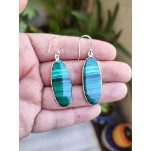Pendientes Colgantes Finos Hechos a Mano con Malaquita Natural Ovalada, Joyería de Plata con Piedras Preciosas, Regalo para Ella en Cumpleaños, Navidad, Día de San Valentín - Product Image 3